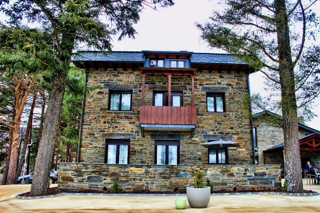Villa Lucerna Sports & Hotel Resort Vigo de Sanabria Bagian luar foto